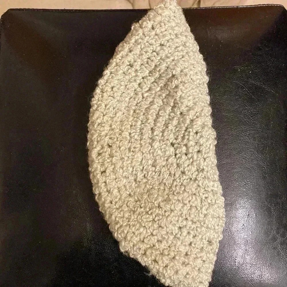 Hand Crocheted Kokonit Beenie/Beret - Picture 4 of 4